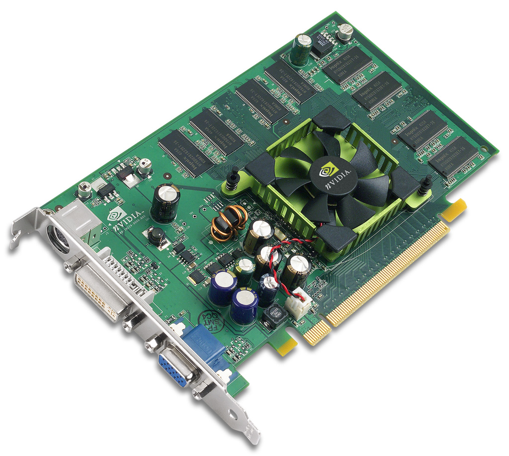 20041013_geforce6200_carte.jpg