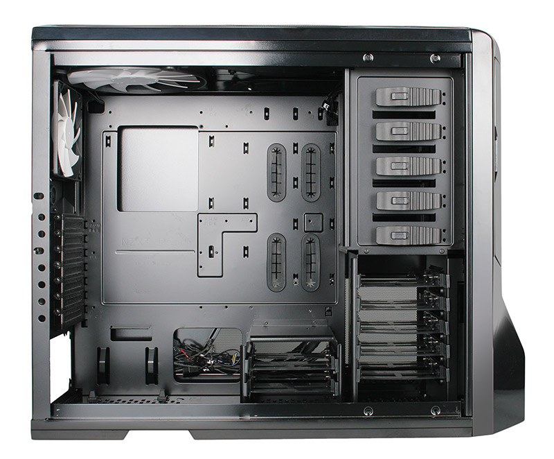 NZXT Phantom Big-Tower - black (2)