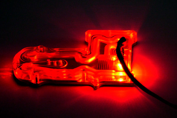 20040814_alphacool_NexXxoSATXPATI9xxx_3.jpg