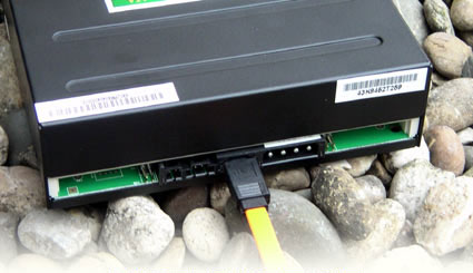 20040812_msi_combo_dvdgraveur_sata.jpg
