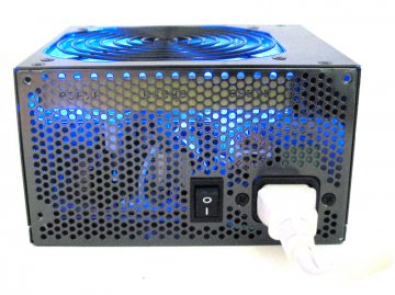20041005_akasa_paxpower_460w.jpg
