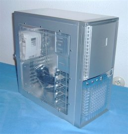 070104_antec_superlanboy.jpg