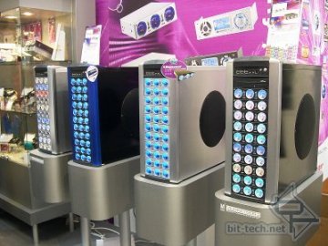 040404_bittechcebit01.jpg