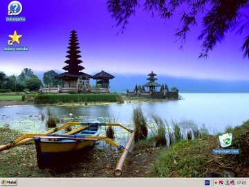 20040812_windowsxpstarter_desktop.jpg