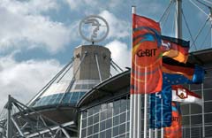 20040323_cebit3dchips.jpg