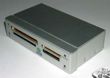 011103_lianlireader.jpg